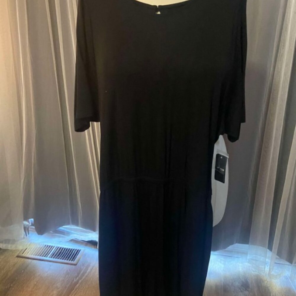 Torrid size 4 NWT Black Super Soft Surplice Romper - Picture 6 of 7
